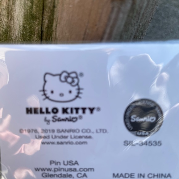 **New **Sanrio Friend Of The Month Pin Hello Kitty Rainbow Clouds October 2019 - Picture 3 of 5